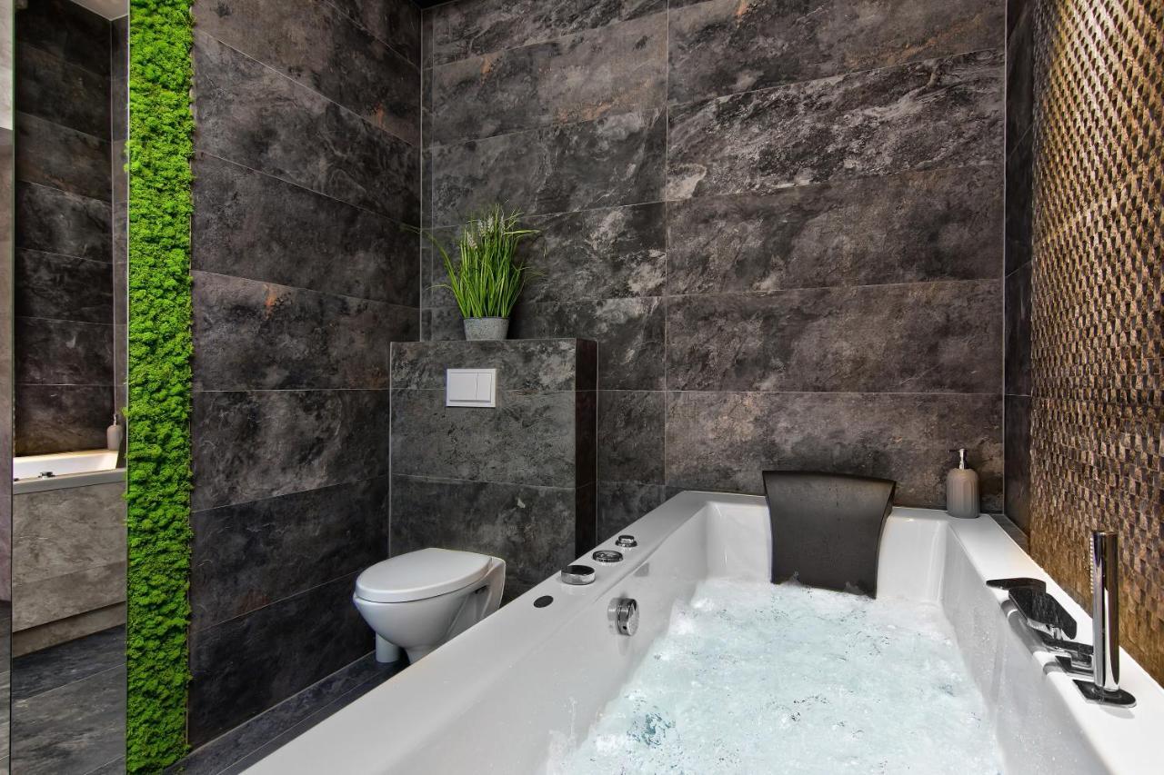 Apartament Bialy Z Jacuzzi Krakov Exteriér fotografie